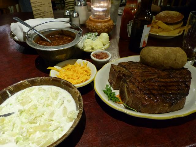 Cattleman's Steakhouse (1)