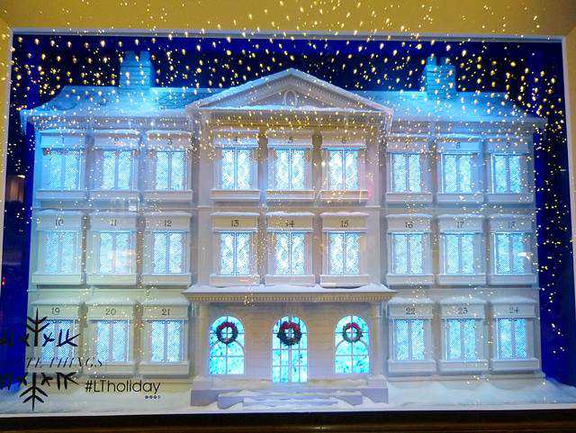 Lord and Taylor Holiday Window (18)