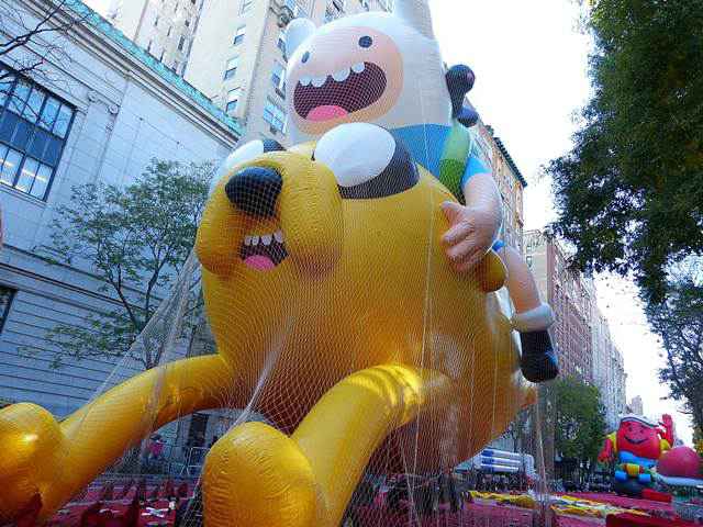 Macy's Thanksgiving Parade Balloon Inflation (4)