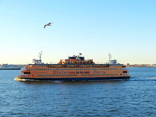 Staten-Island-Ferry-Liberty (5)