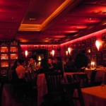 クラブAステーキハウスでニューヨークのポーターハウスを楽しむ！Club A Steakhouse