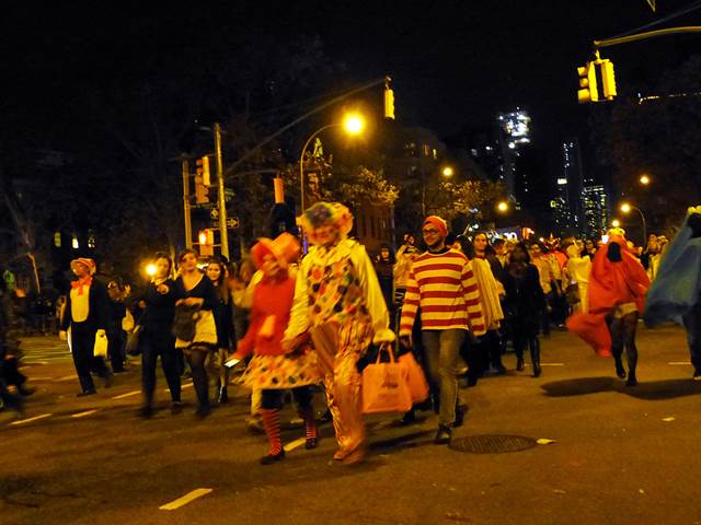 Halloween-Parade-NYC  (21)
