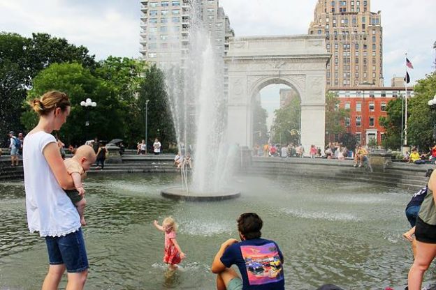 Washington Square Park in Summer (6)