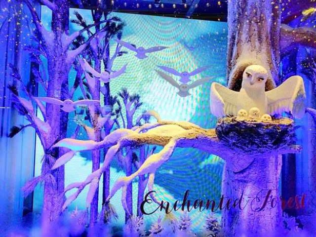Lord & Taylor Holiday Window (1)