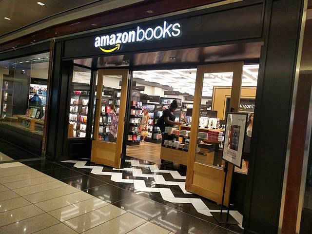 Amazon Books (1)