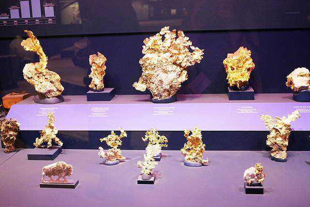 American Museum of Natural History Halls of Gems and Minerals (10)