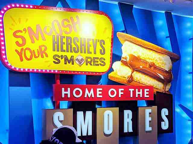 Hershey’s Chocolate Times Square NY (17)