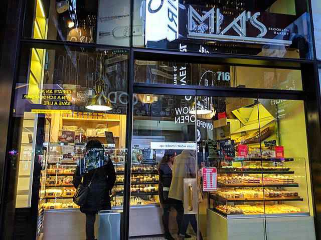 Mia’s Brooklyn Bakery (2)