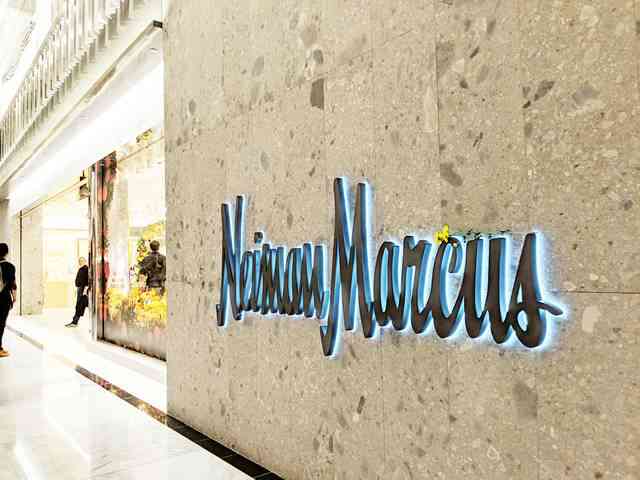 Neiman Marcus Hudson Yards (33)