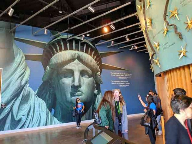 自由の女神博物館が今大人気 Ny自由の女神ミュージアム Nyリバティ島に誕生 Petite New York