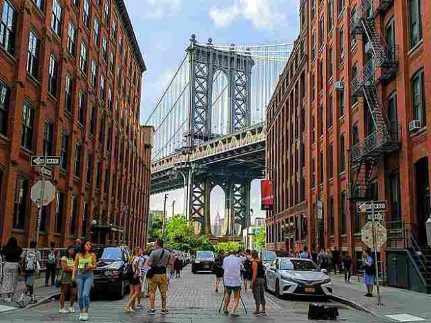 ブルックリンの有名写真スポットへ最高にフォトジェニックな写真を撮りに行ってみよう Petite New York