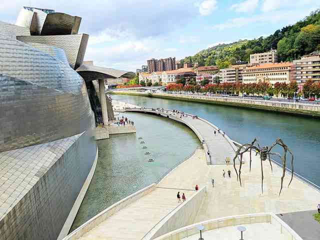 Guggenheim Museum Bilbao (2)