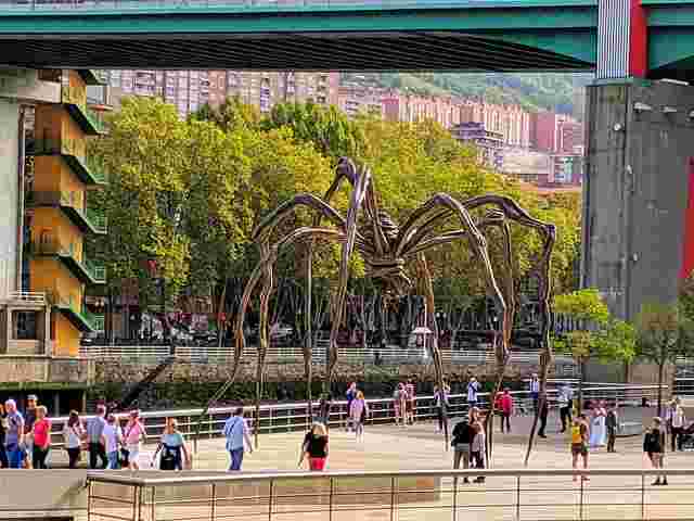 Guggenheim Museum Bilbao Spain (8)