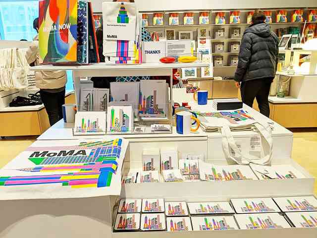 MOMA Museum Store (19)