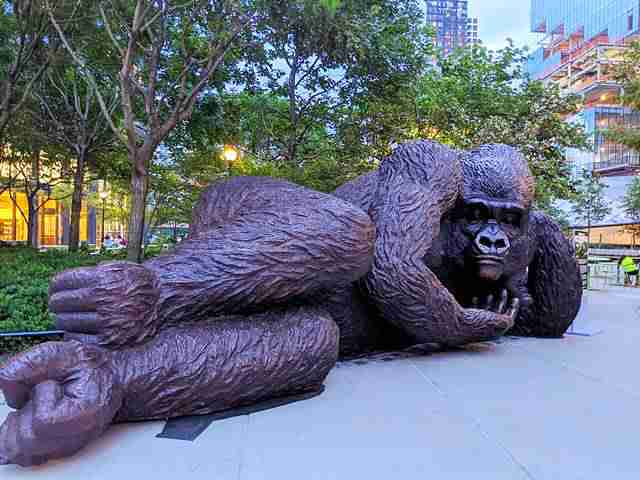 Hudson Yards King Kong (5)