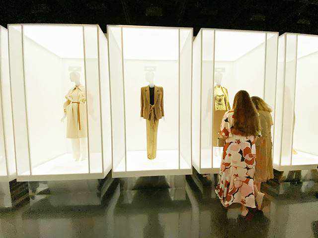 メトロポリタン美術館ファッション展 アメリカのファッション In