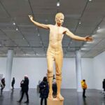 メトロポリタン美術館 チャールズレイの特別展がスタート！有名なカエルと少年の裸像も登場中 Charles Ray: Figure Ground