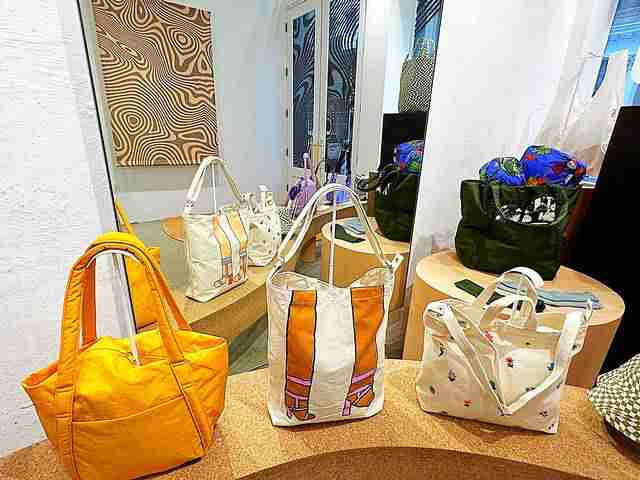 Baggu バグゥ ニューヨーク ソーホー店 お土産に人気の可愛いエコ