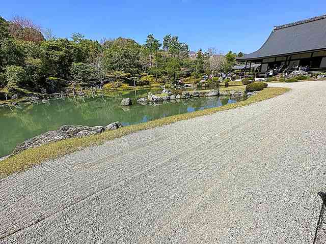 天龍寺の見どころ 京都嵐山の世界遺産 桜の絶景も美しい百花苑と風光