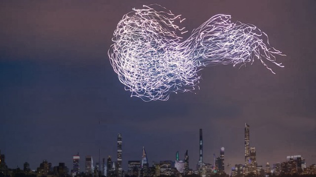 ニューヨーク セントラルパークでアートな1000機のドローンショー 今夜