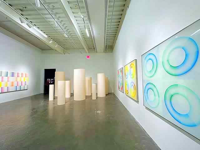 ニューミュージアム ジュディシカゴ特別展！フェミニストアートで有名