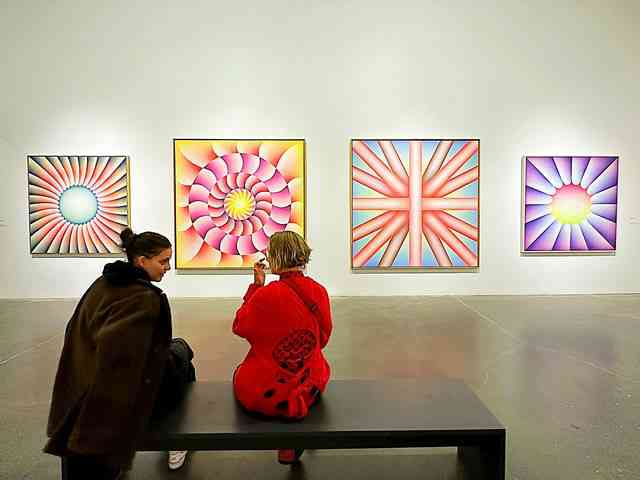 ニューミュージアム ジュディシカゴ特別展！フェミニストアートで有名