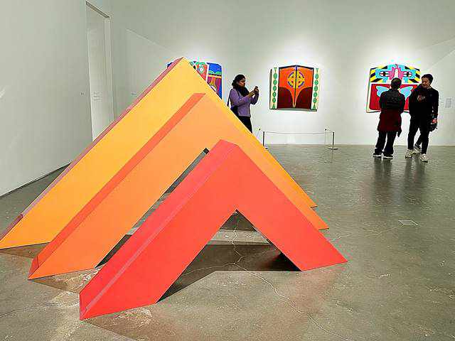 ニューミュージアム ジュディシカゴ特別展！フェミニストアートで有名