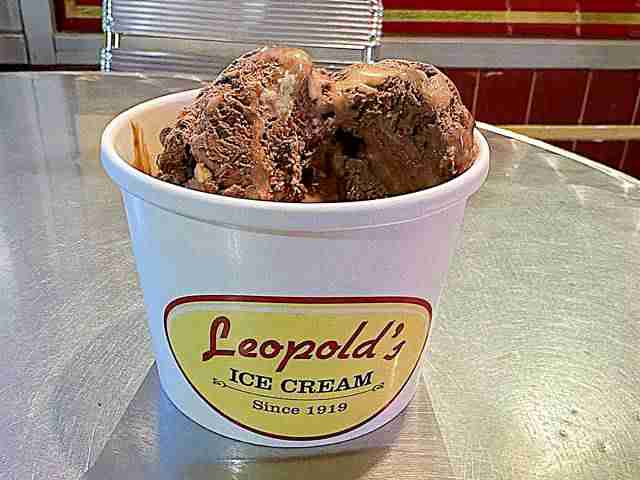 サバナの人気アイスクリーム屋さん レオポルドアイスクリーム