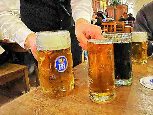 ホフブロイハウス ミュンヘン 世界で最も有名なビアホール Hofbräuhaus München - Petite New York