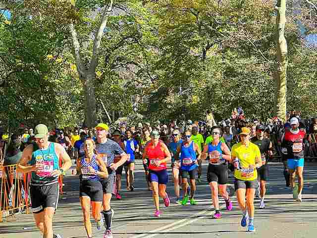 ニューヨークシティマラソン！大歓声で大盛り上がりのセントラルパーク