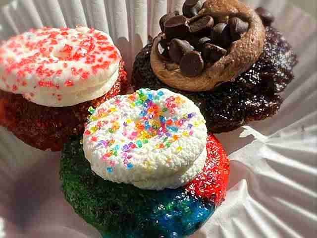 Baked by Melissa ニューヨークのかわいいプチカップケーキのお店