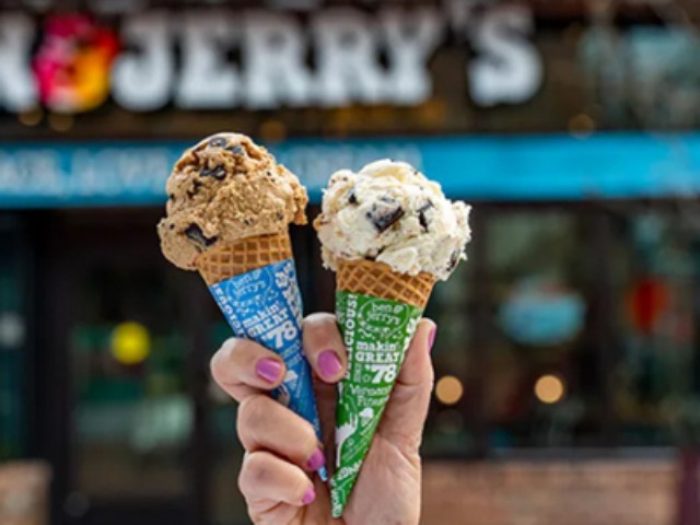 Ben & Jerry's Free Cone Day ベン&ジェリーズのアイスが無料でもらえ