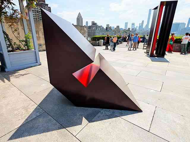 メトロポリタン美術館 ルーフガーデン 2025 絶景の屋上庭園に音楽の