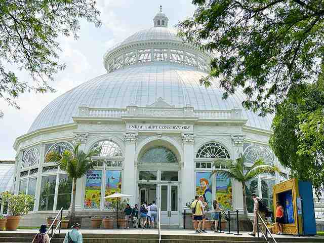 ゴッホの花 特別展 Van Gogh's Flowers ニューヨーク植物園で開催