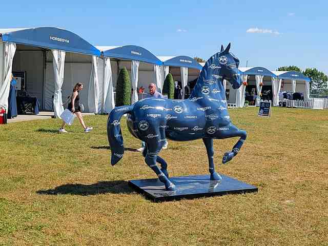 自由の女神と美しい馬の絶景イベント！LGCT New York - Petite New York