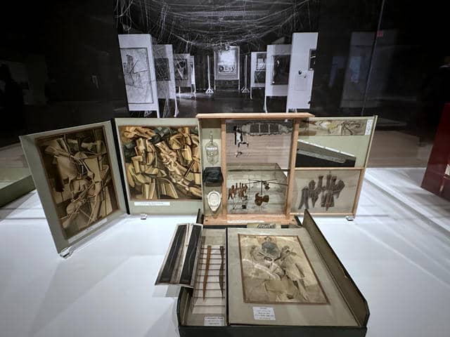 MoMA デュシャン特別展 現代アートを変えた Marcel Duchamp - Petite