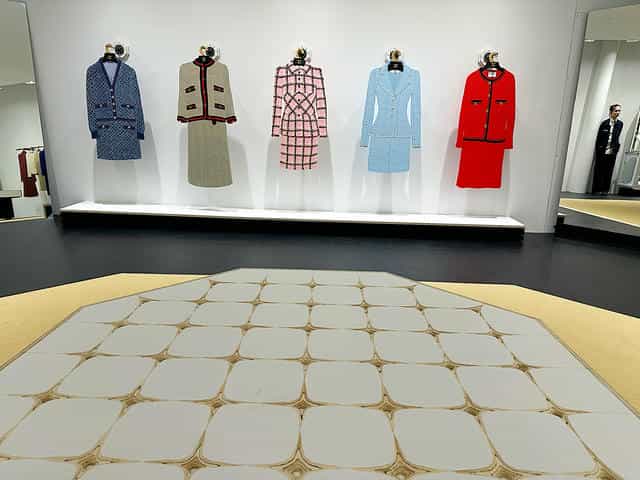 ニューヨークにフェイク・シャネル登場？！31 Rue Cambon Tom Sachs